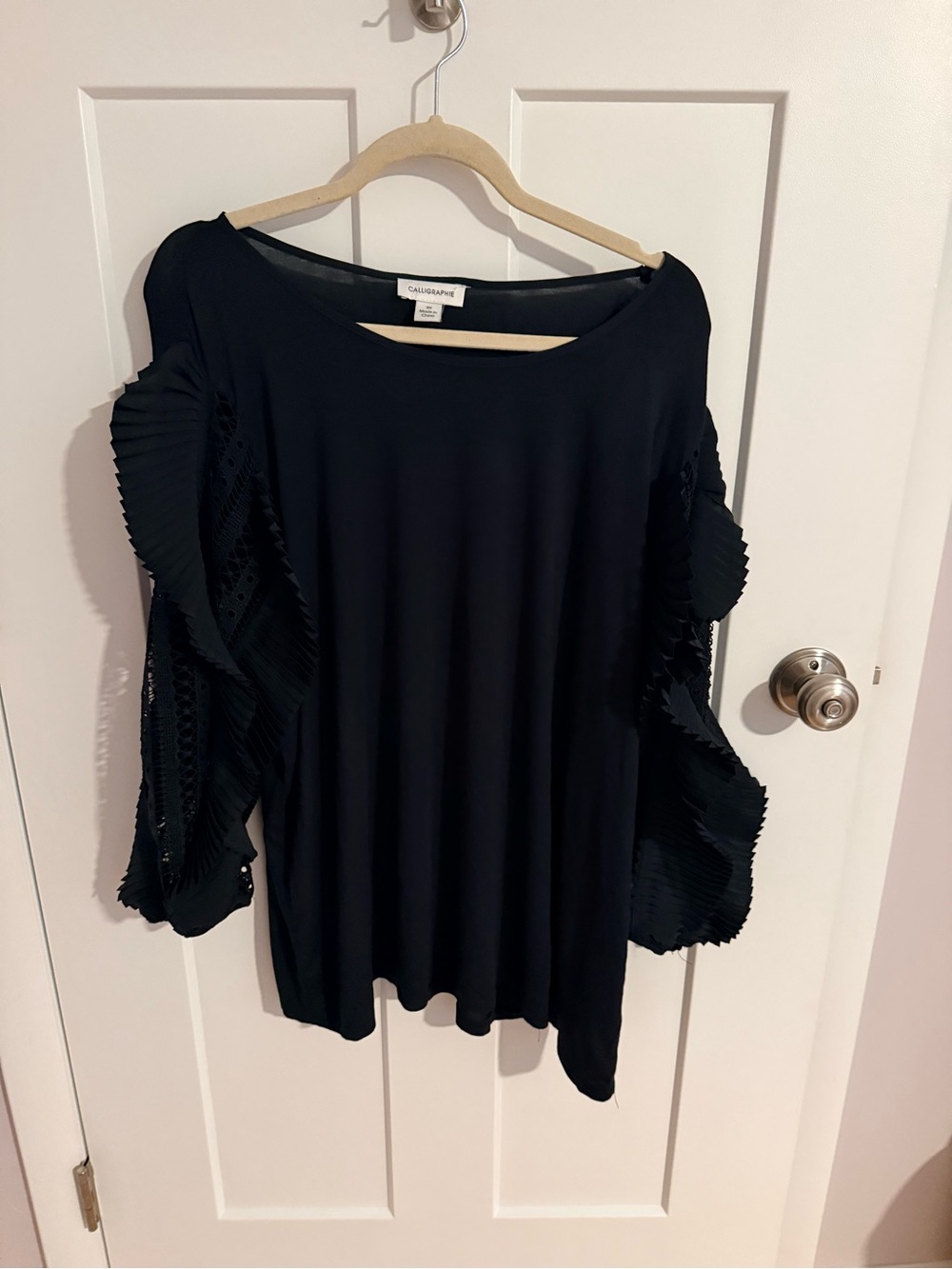 Calligraphie Black Ruffle Sleeve Women’s Top